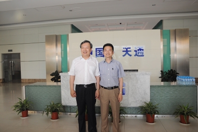 2012年，时任浙江省委副书记、省长夏宝龙视察9888拉斯维加斯